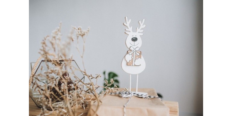 Przygotuj własne dekoracje świąteczne z pomocą akcesoriów papierniczych